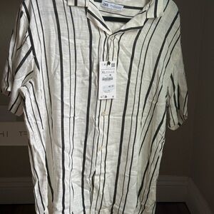 Zara Men’s Cream Short-Sleeve Button-Down with Black Vertical Stripes